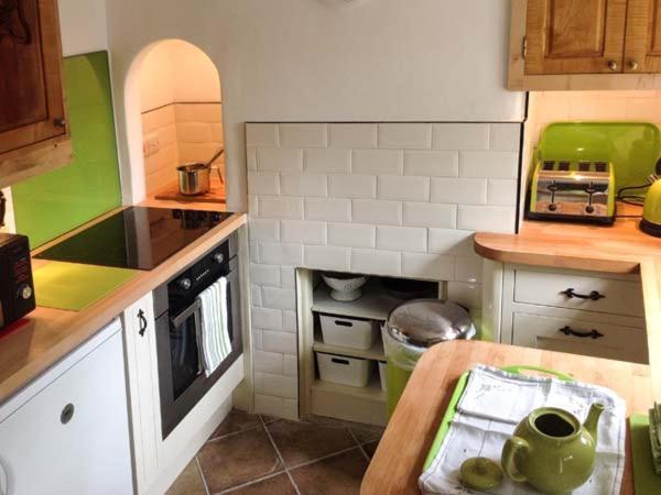 73 Ravensdale *